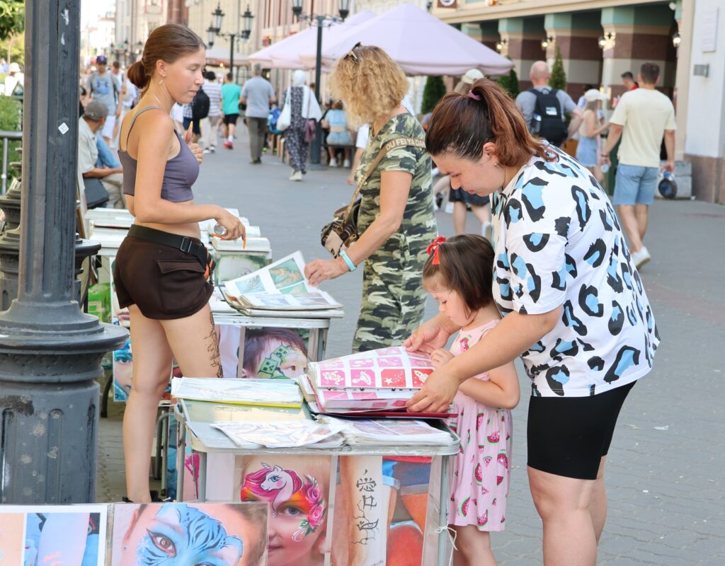Навязчивым не место: приставал на казанской улице Баумана приструнит Госсовет