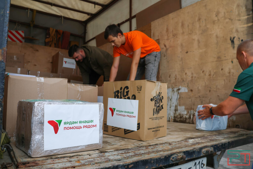 «Мы не могли остаться в стороне»: Татарстан отправил в Курск 40 тонн гуманитарного груза