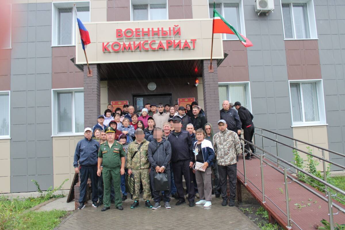 Группа добровольцев из Нурлата отправилась в зону СВО