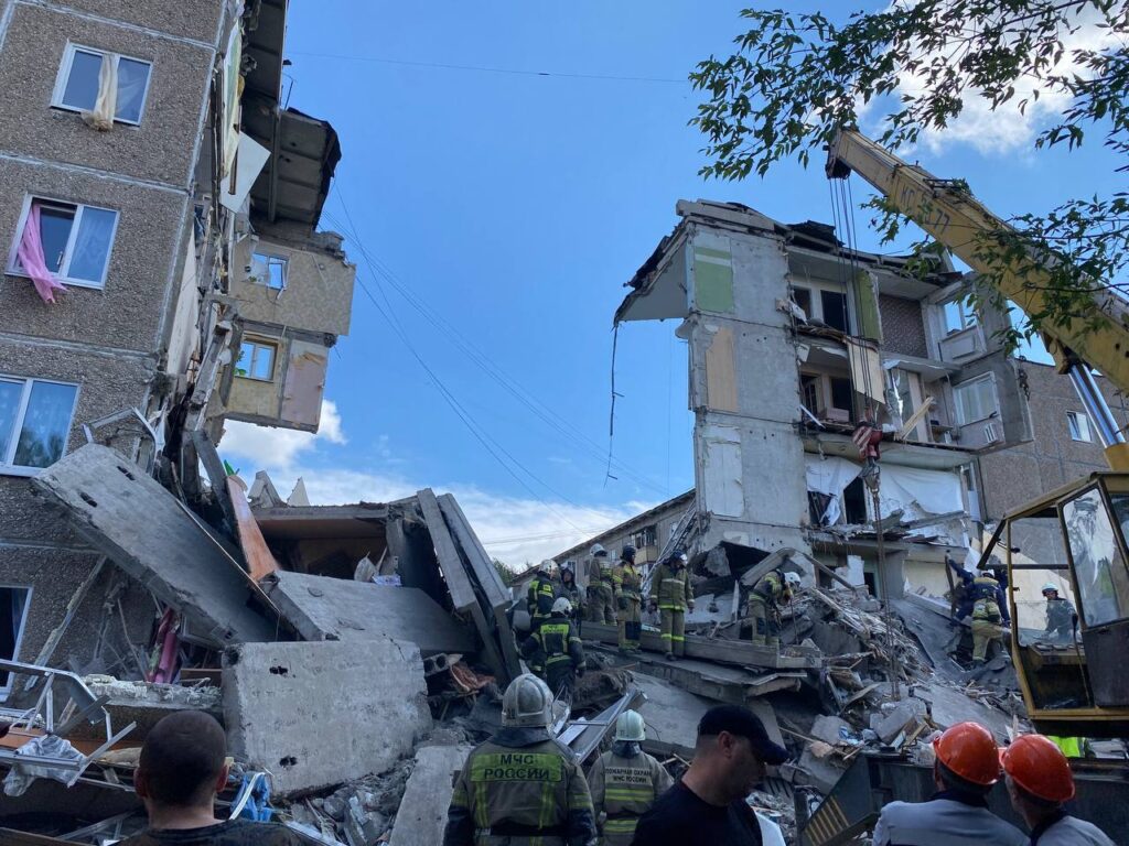 После обрушения пятиэтажки в Нижнем Тагиле объявлен режим ЧС