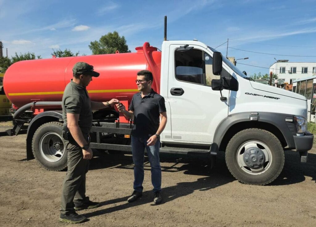 Татарстан передал коммунальную технику в ЛНР