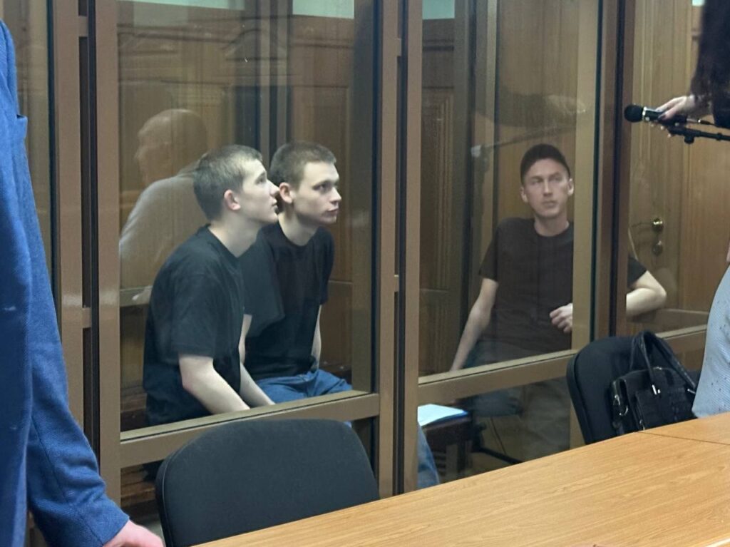 Отправили СМС «Я умер!»: Верховный суд РТ вынес приговор убийцам транзитного пассажира