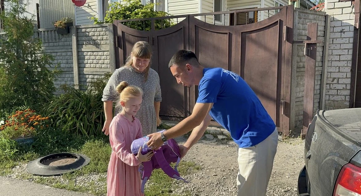 В День знаний молодогвардейцы Татарстана поздравили семьи