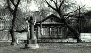 Комитет РТ рассматривает проект переноса и восстановления бюста Карла Маркса