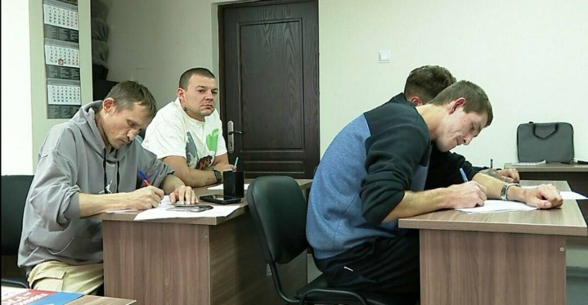 Бойцы из других городов заключают контракты в Челнах