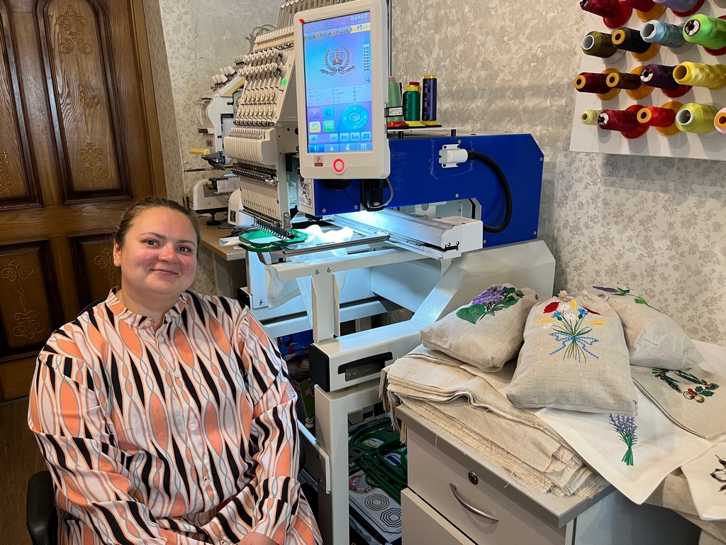 Победило счастье: лучшая мама-предприниматель Татарстана зарабатывает вышивкой