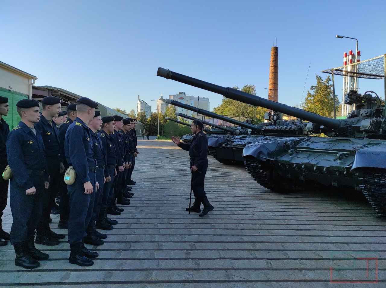 «Боевая машина дала больше, чем могла»: Минобороны РФ показало, как в Казани готовят танкистов