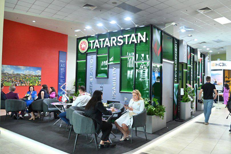 Минниханов прибыл с рабочим визитом во Владивосток