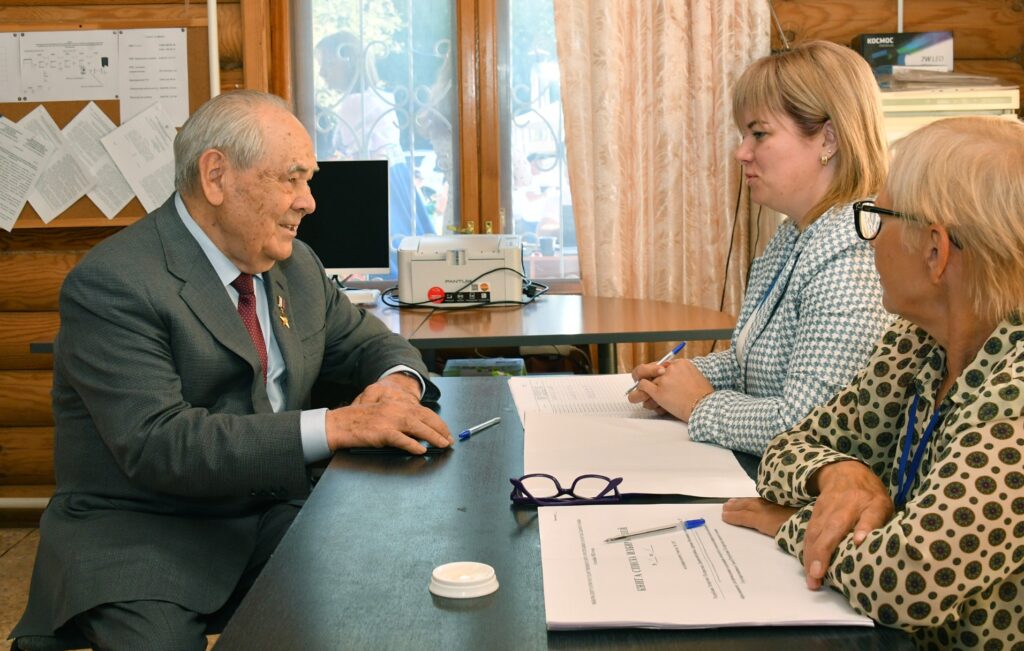 Шаймиев проголосовал на выборах депутатов Госсовета Татарстана