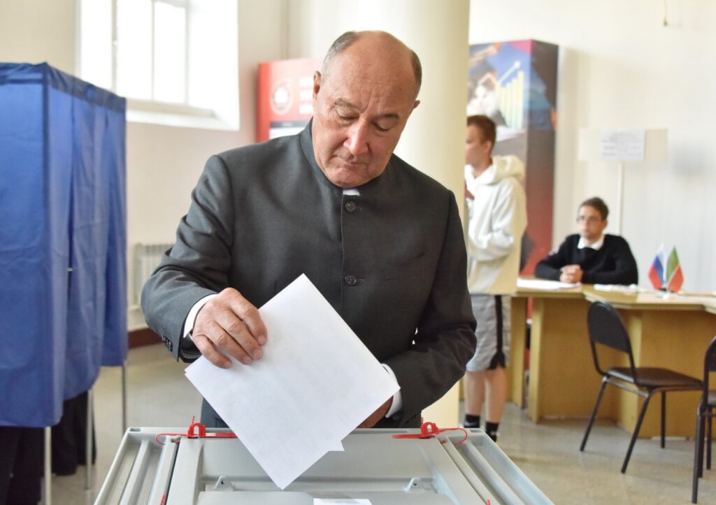 Марат Ахметов отдал свой голос на выборах депутатов Госсовета Татарстана