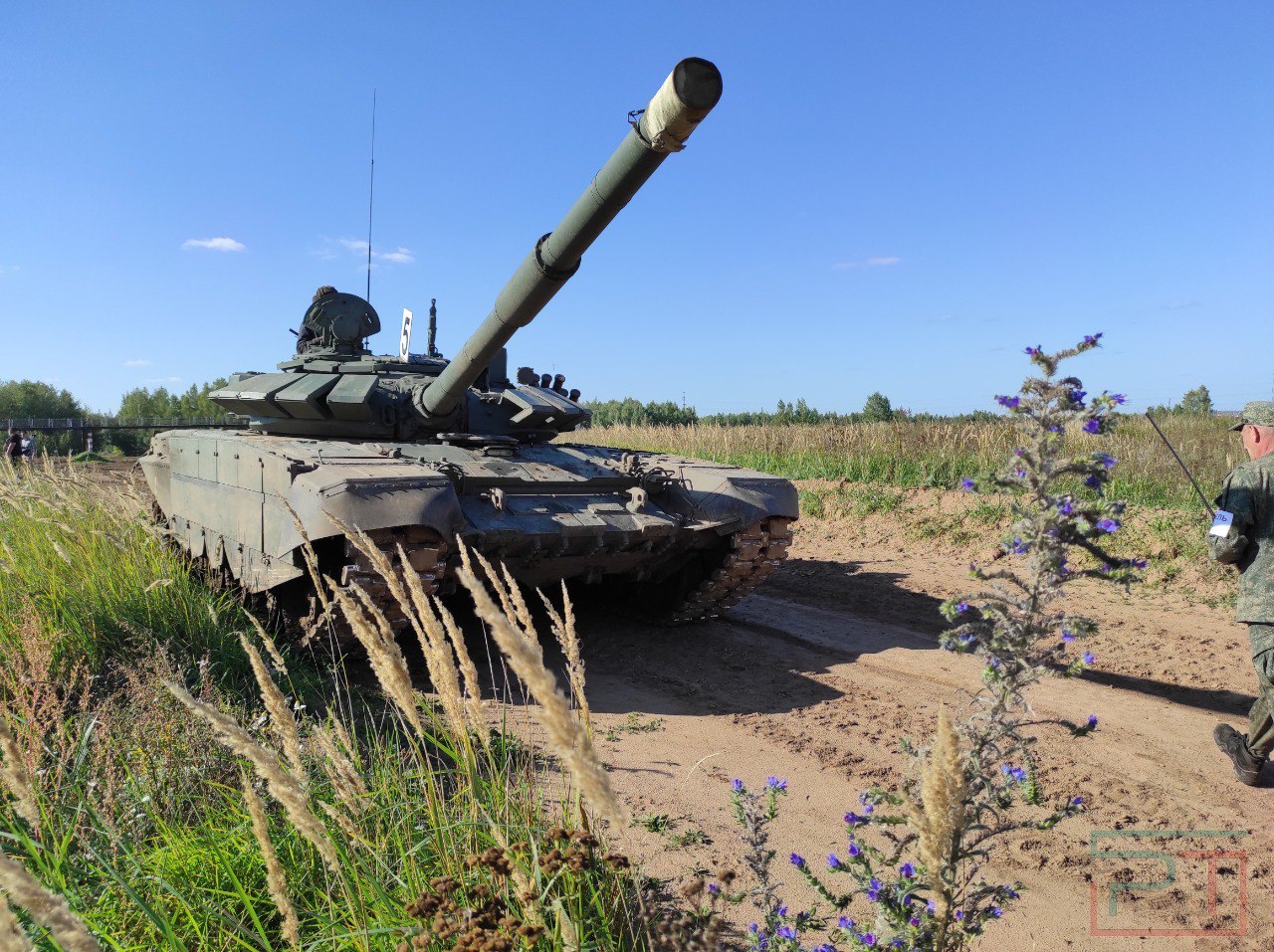 «Боевая машина дала больше, чем могла»: Минобороны РФ показало, как в Казани готовят танкистов