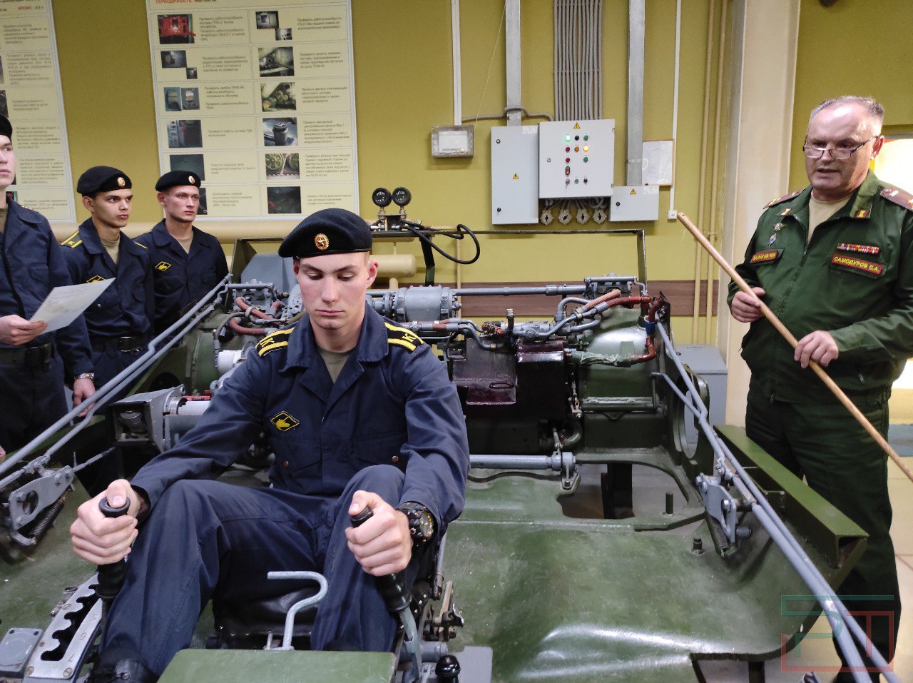 «Боевая машина дала больше, чем могла»: Минобороны РФ показало, как в Казани готовят танкистов