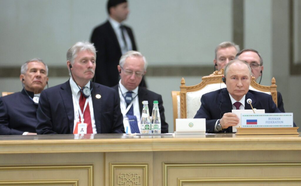 Президент России пригласил участников форума в Ашхабаде на саммит БРИКС в Казани