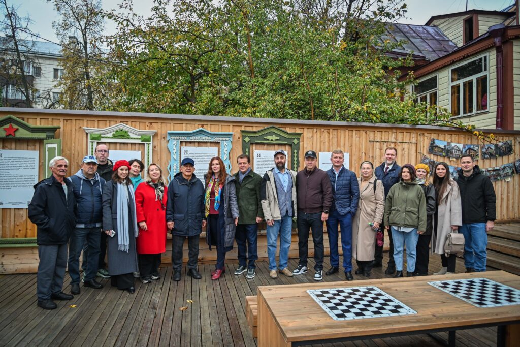 ряд исторических зданий Казани