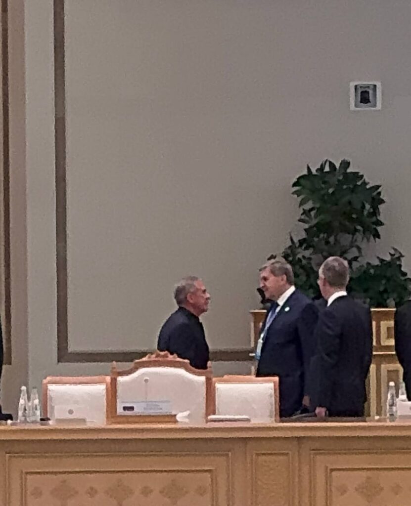 Минниханов обсудил с Ушаковым подготовку к саммиту БРИКС в Казани