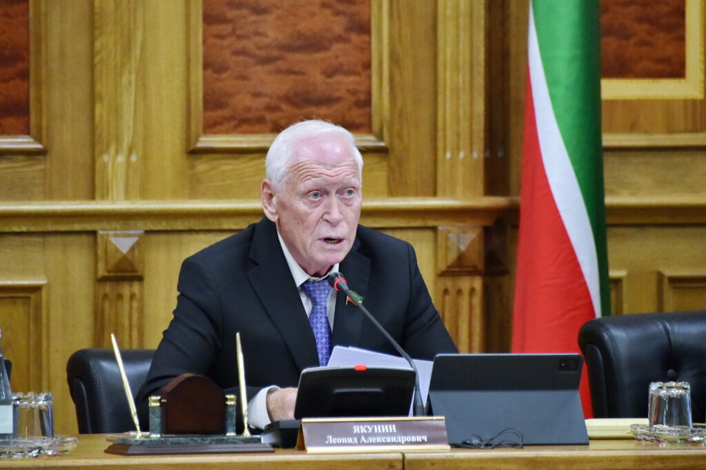 «Создавался в сложных условиях»: бюджет-2025 обсудили на слушаниях в Госсовете Татарстана