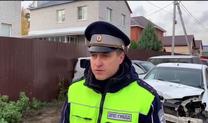 Подросток без прав на Renault насмерть сбил женщину и протаранил 4 автомобиля в Казани