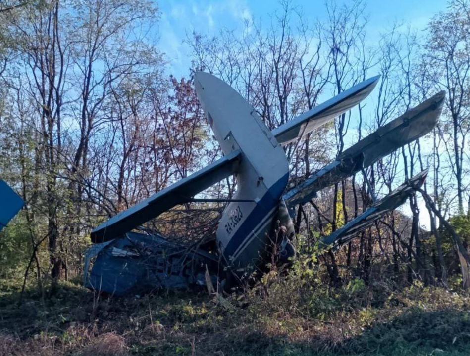 МЧС: спасатели работают на месте жесткой посадки Ан-2 с пассажирами около Ессентуков