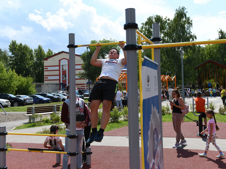 Гильотина для шины: казанцев призывают сдавать старые покрышки на переработку