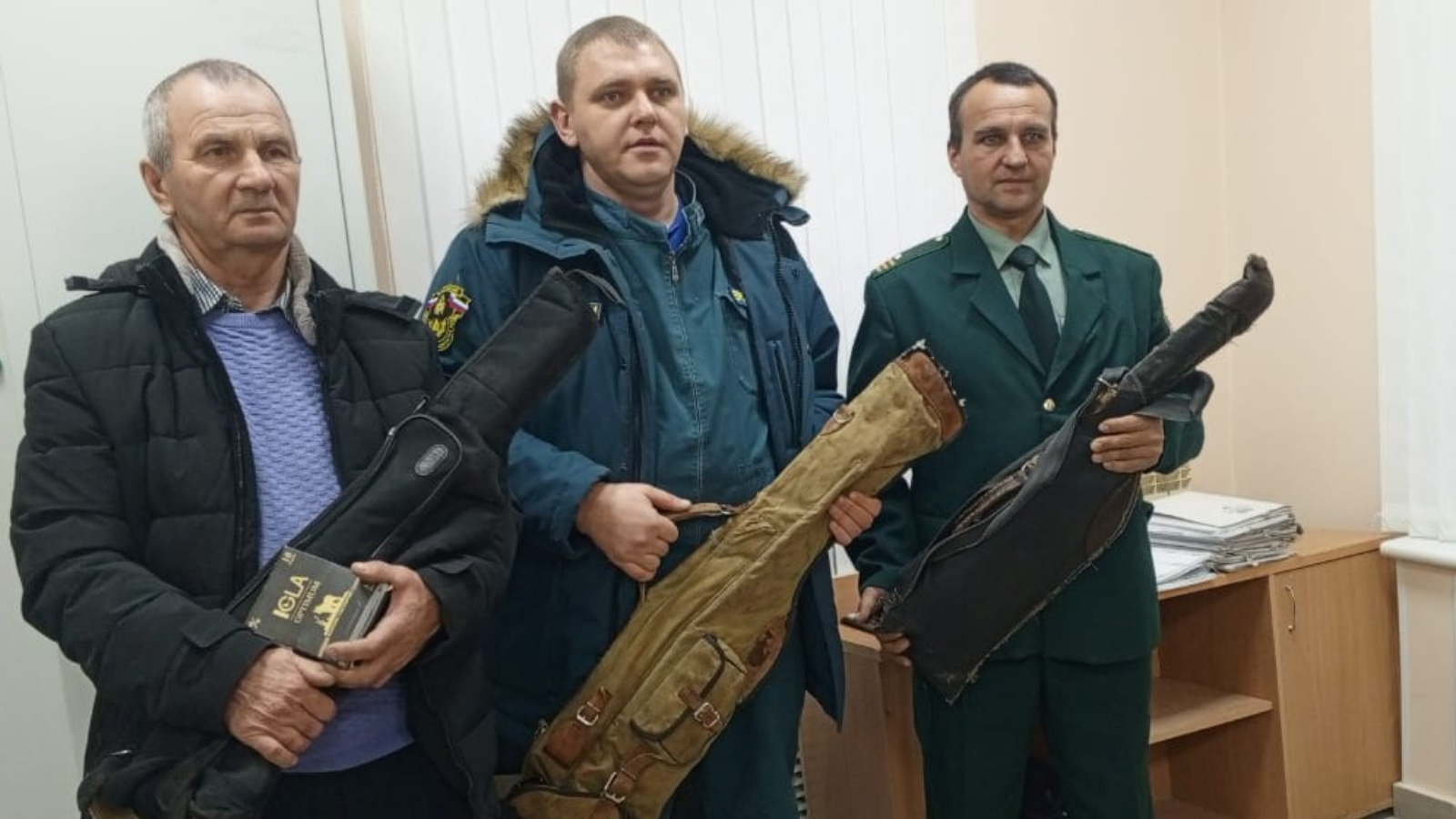 Охотники трех районов Татарстана передали партию ружей на нужды СВО