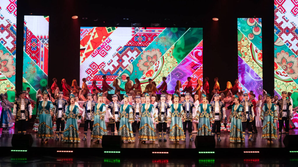 Активисты движения «Созвездие - Йолдызлык» выступили на фестивале «Наш дом – Татарстан»