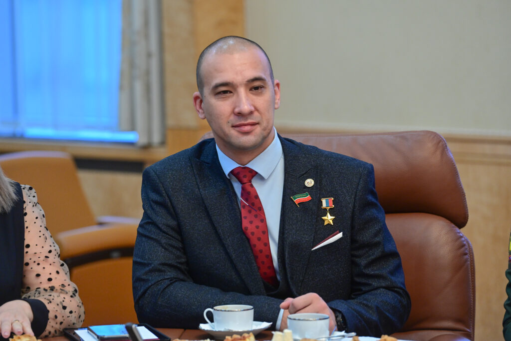 Минниханов: В условиях СВО мы увидели, насколько важно патриотическое воспитание