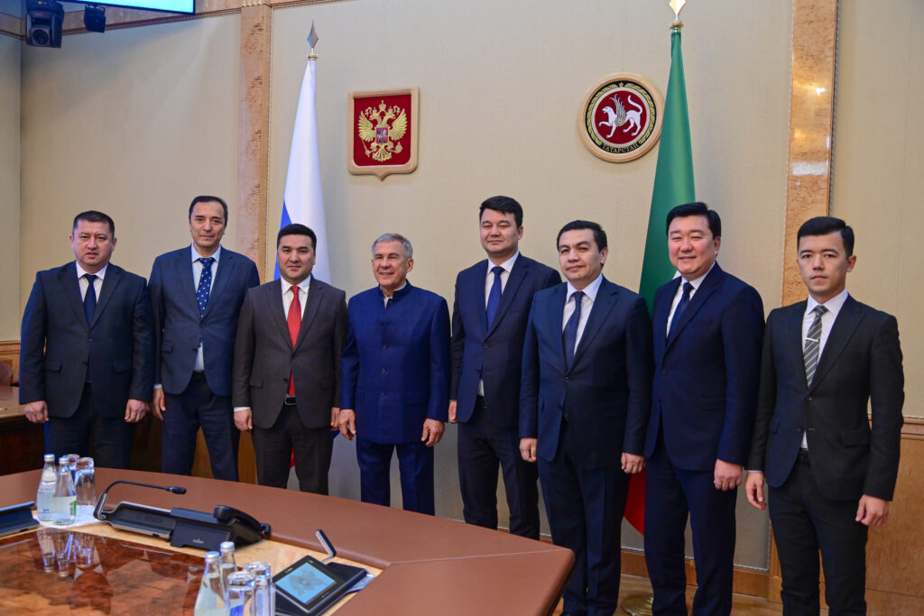 Минниханов встретился с заместителем Председателя Совета Министров Каракалпакстана