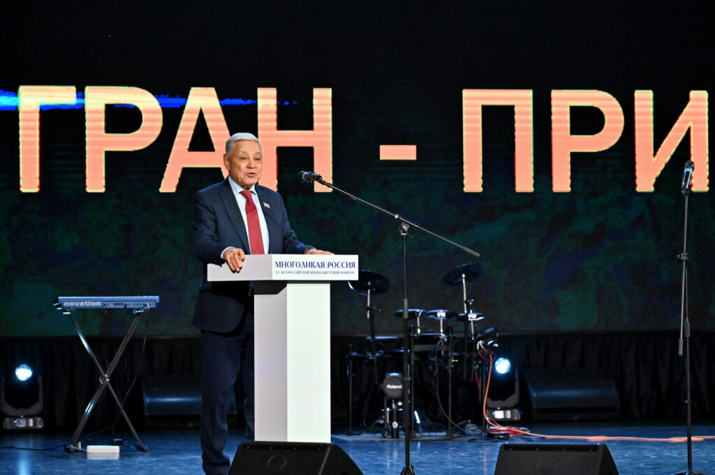 Телеканал и радиостанция из РТ стали лауреатами конкурса «Многоликая Россия»