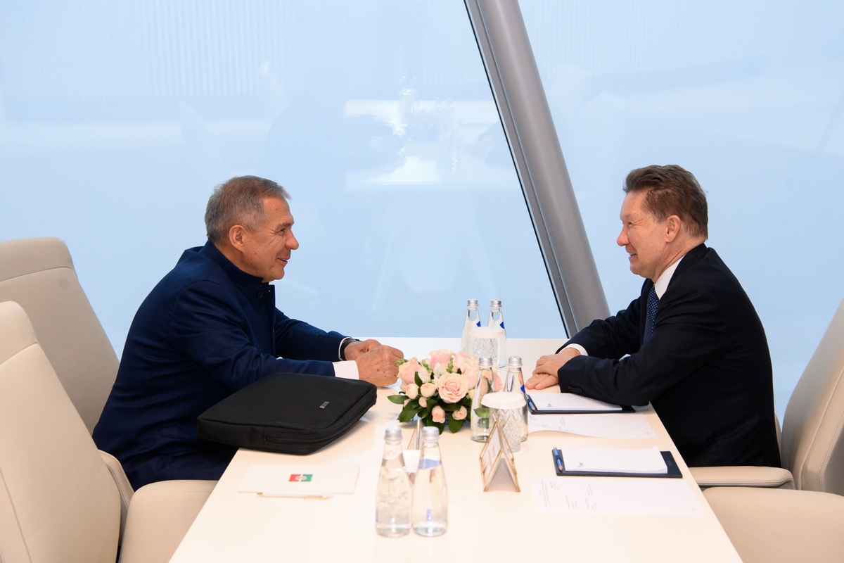 Рустам Минниханов встретился в Петербурге с Алексеем Миллером