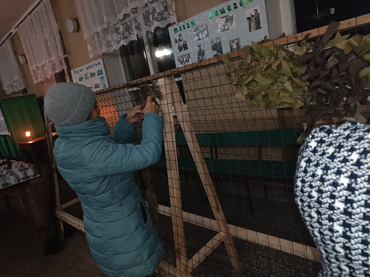 Жители села Мамадышского района начали плести масксети на нужды СВО