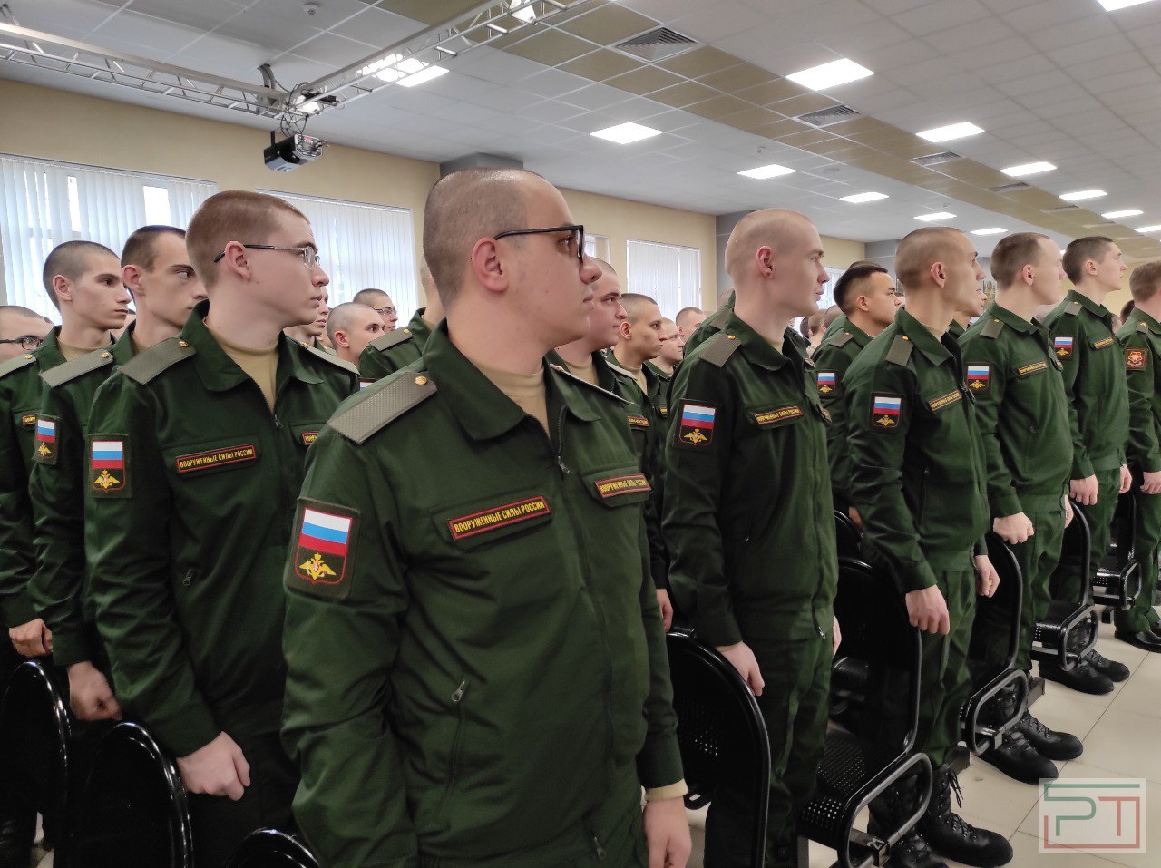 Партия призывников из Татарстана отправилась на Дальний Восток