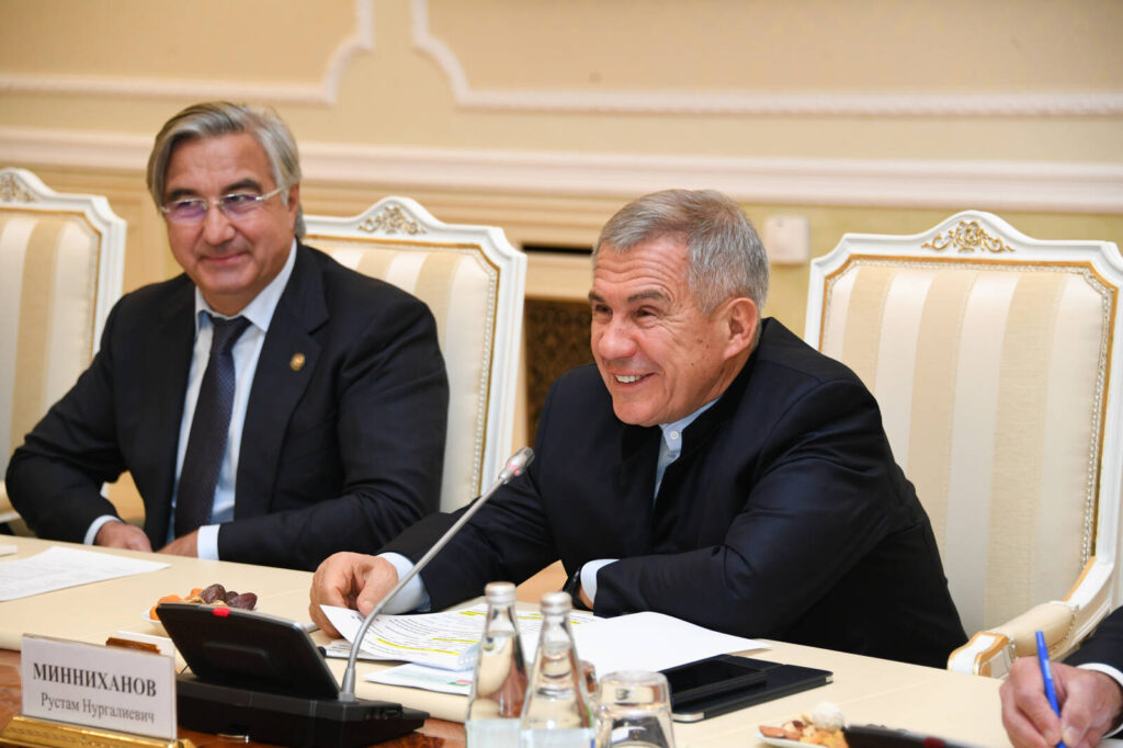 Минниханов встретился с Акимом области Абай Казахстана