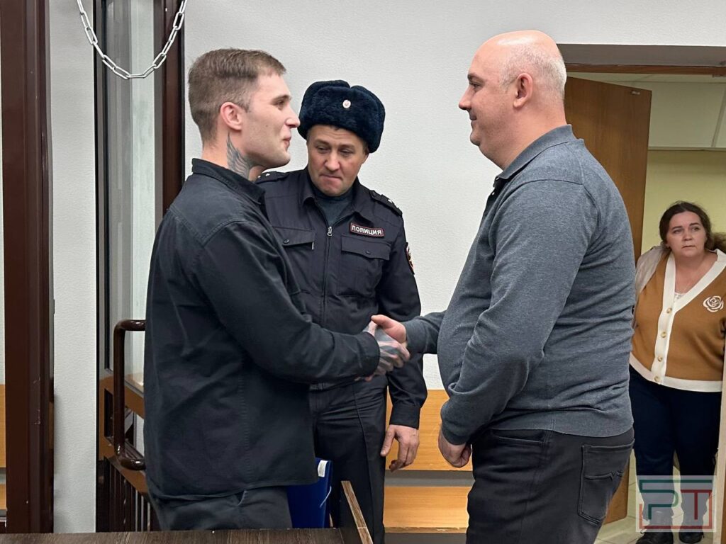 Охранника Rockstar bar в Казани признали виновным в смерти посетителя и отпустили на свободу