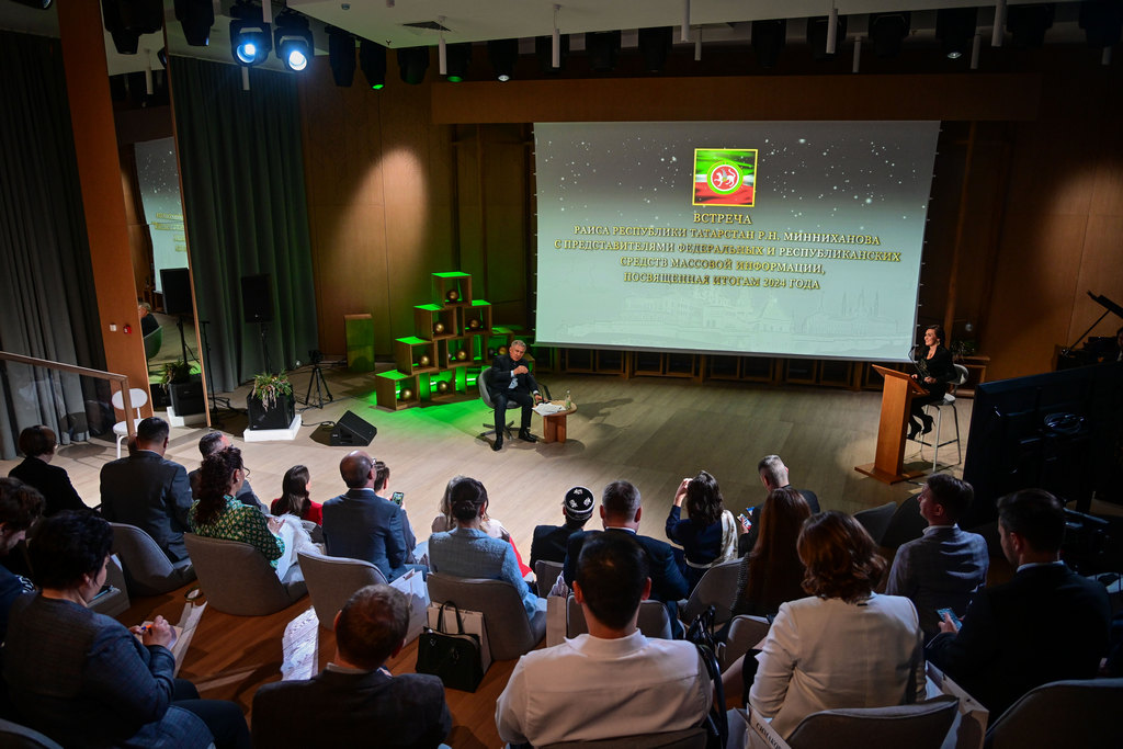 Рустам Минниханов: «Нужны новые подходы, чтобы люди заводили детей»