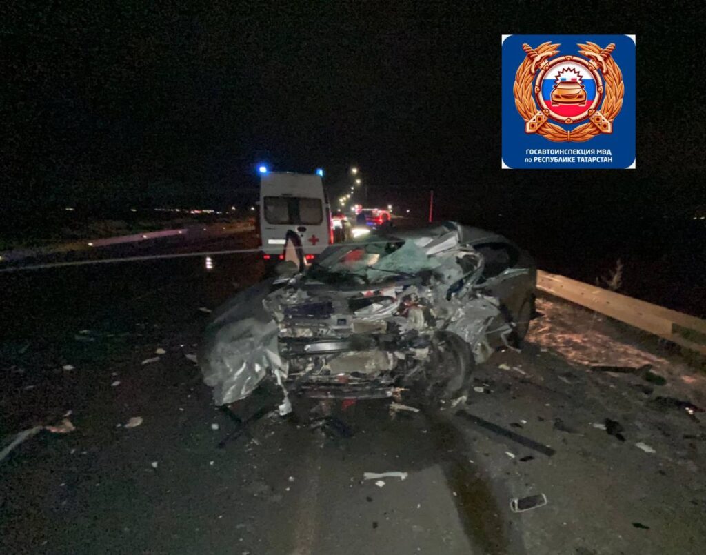 Водитель Renault погиб в лобовом столкновении с грузовиком в Татарстане