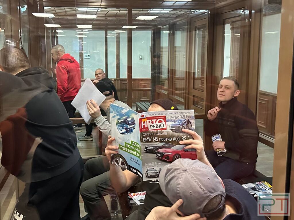 «Очень много денег было»: в Казани судят участников наркокартеля «Гидра»