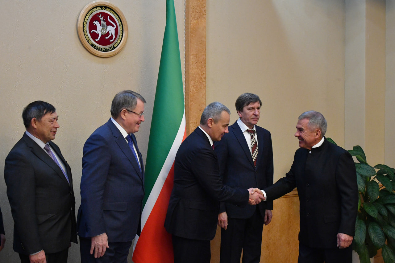 Минниханов и делегация Росатома и РФЯЦ обсудили новые проекты