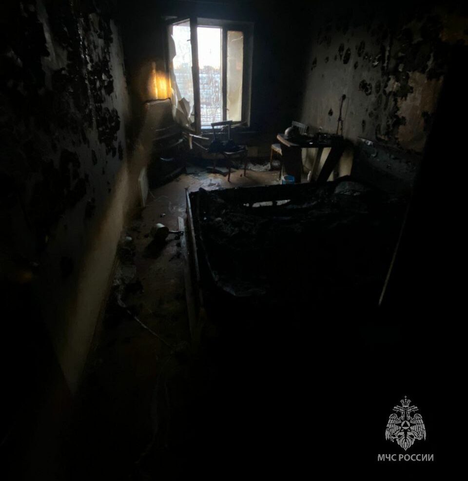 В Челнах из-за непотушенной сигареты случился пожар в 9-этажном доме — погиб мужчина