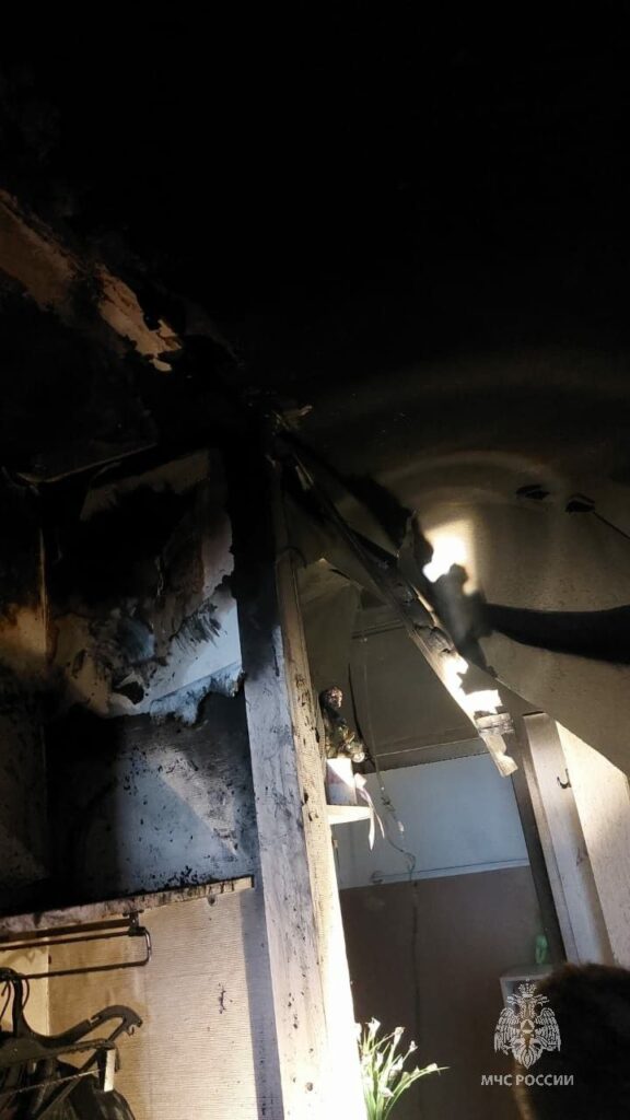 Из пожара на 7-м этаже дома в Нижнекамске спасли мать и ее дочь