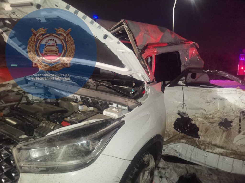 Водитель CHERY погибла при столкновении с грузовиком в Елабужском районе