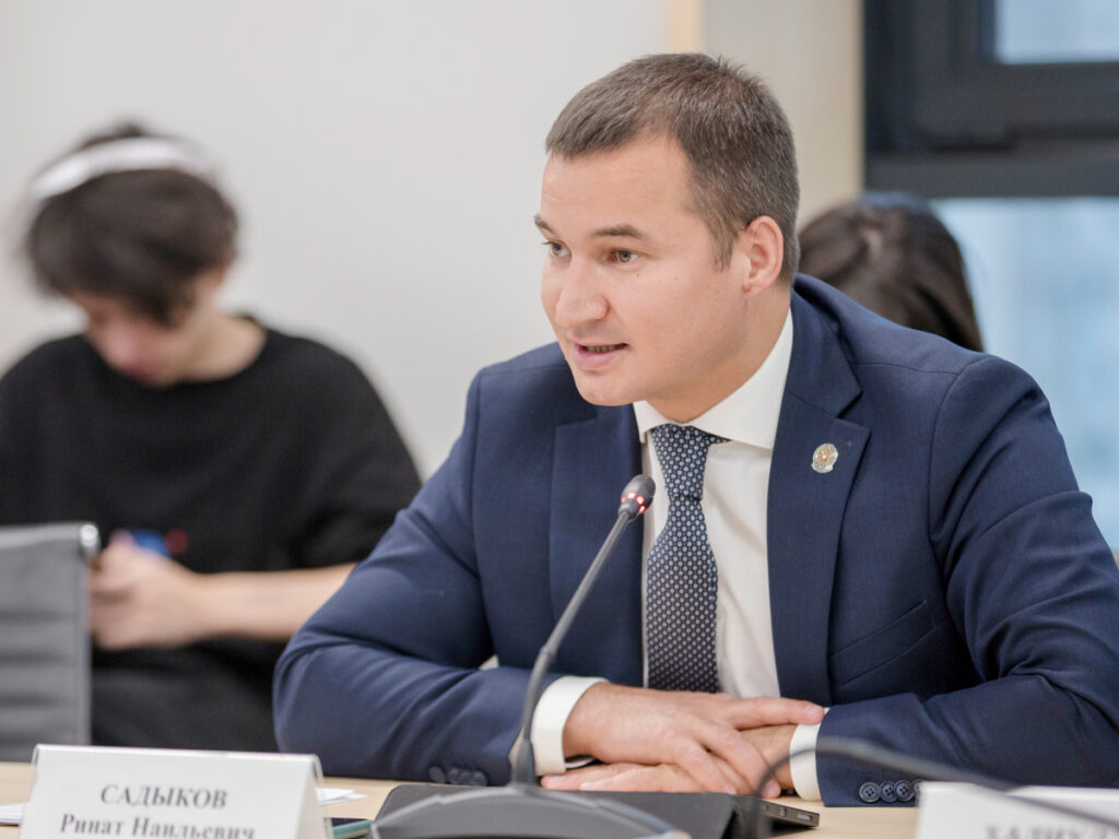 «Нам сейчас нужны квадратные метры»: квартирный вопрос портит жизнь семьям в Татарстане