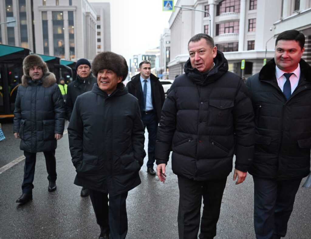 Минниханов пошутил о выборах Президента Беларуси: если надо, съездим, тоже проголосуем