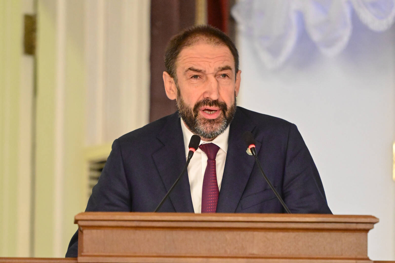 Песошин вручил республиканскую премию «Юрист года»