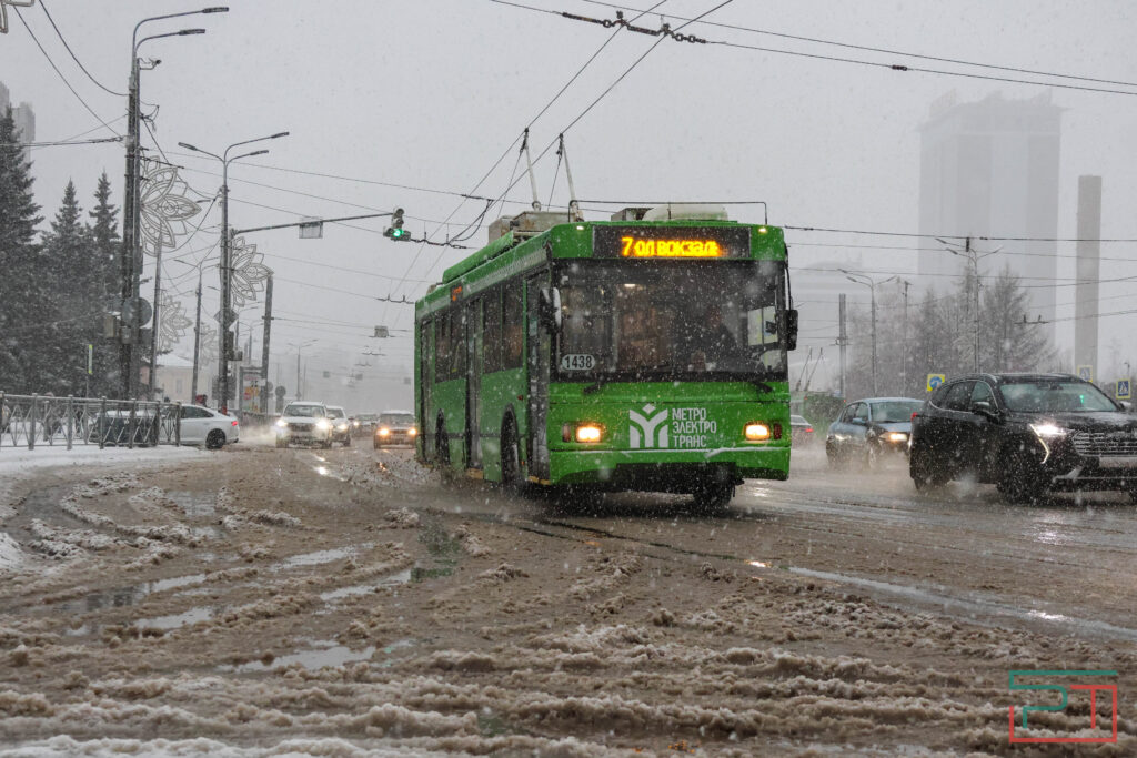 Зима отменяется: в январе казанцам вместо лыж пригодились зонтики