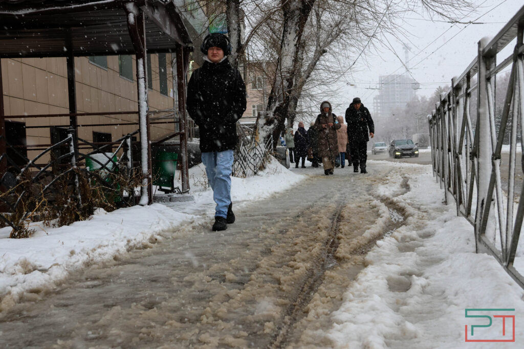 Зима отменяется: в январе казанцам вместо лыж пригодились зонтики