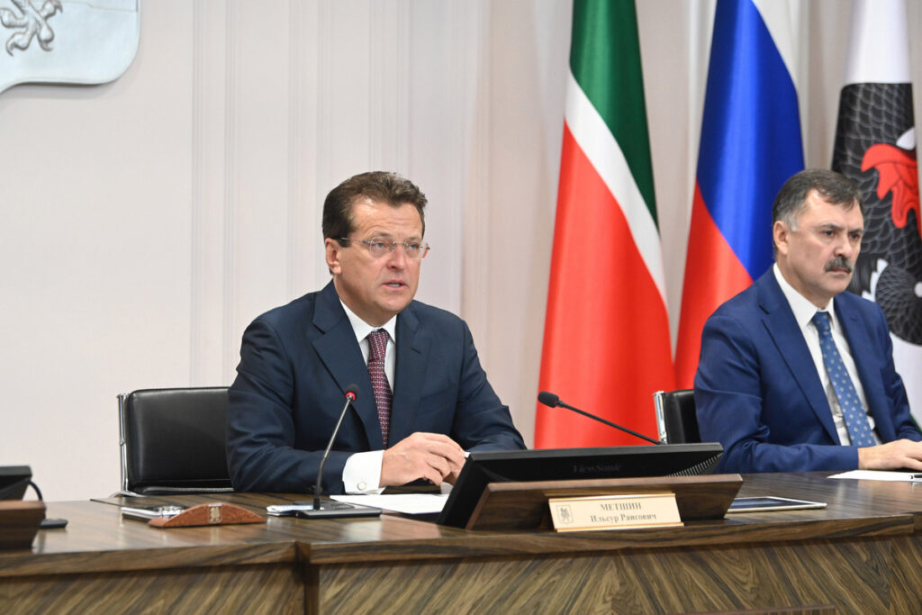 Сплошной каток: мэр Казани разделил недовольство горожан по поводу скользких тротуаров