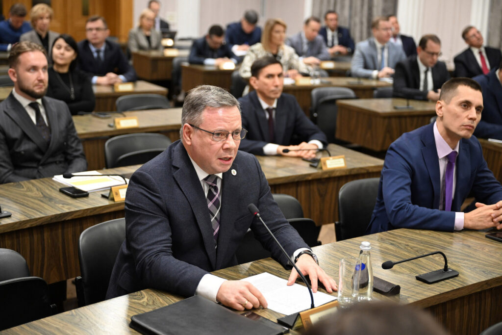 Сплошной каток: мэр Казани разделил недовольство горожан по поводу скользких тротуаров