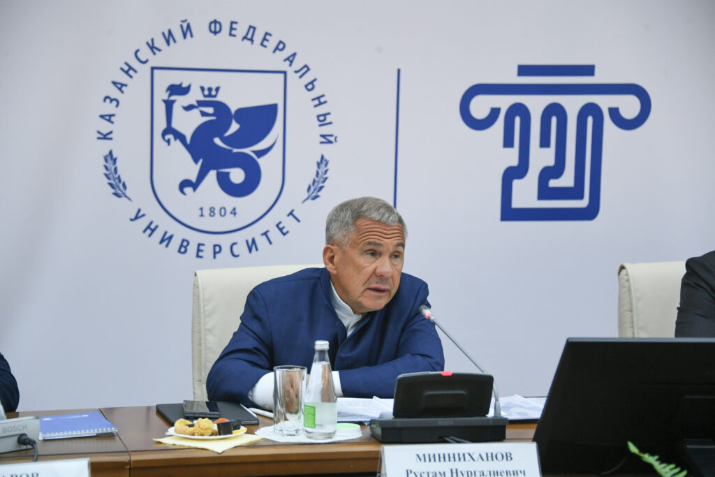 Минниханов: Нефтедобыча еще долго будет определять темпы экономического роста Татарстана