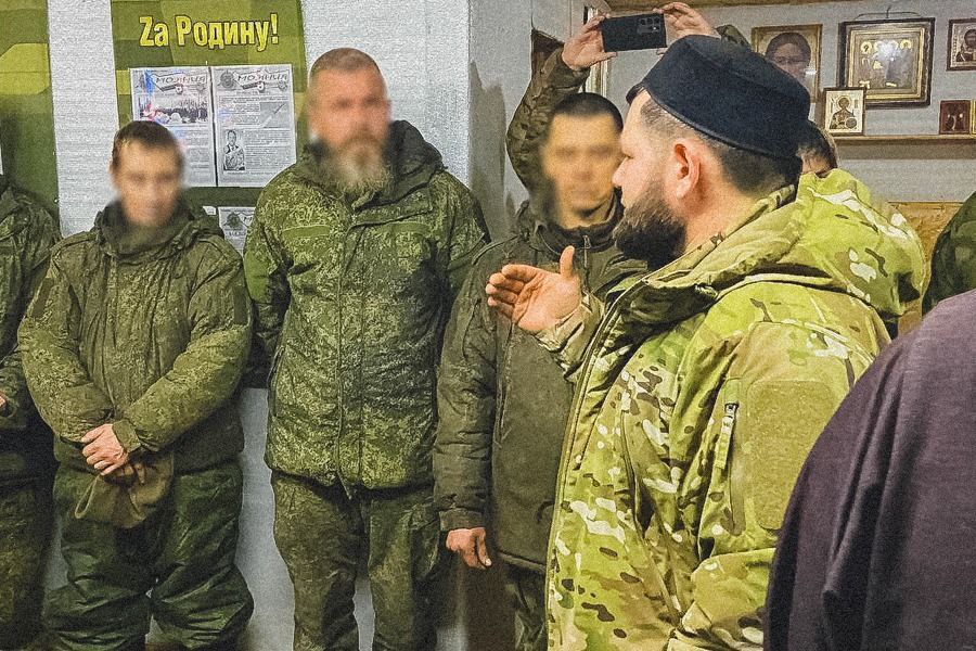 Полковой имам ДУМ РТ навестил бойцов в зоне спецоперации