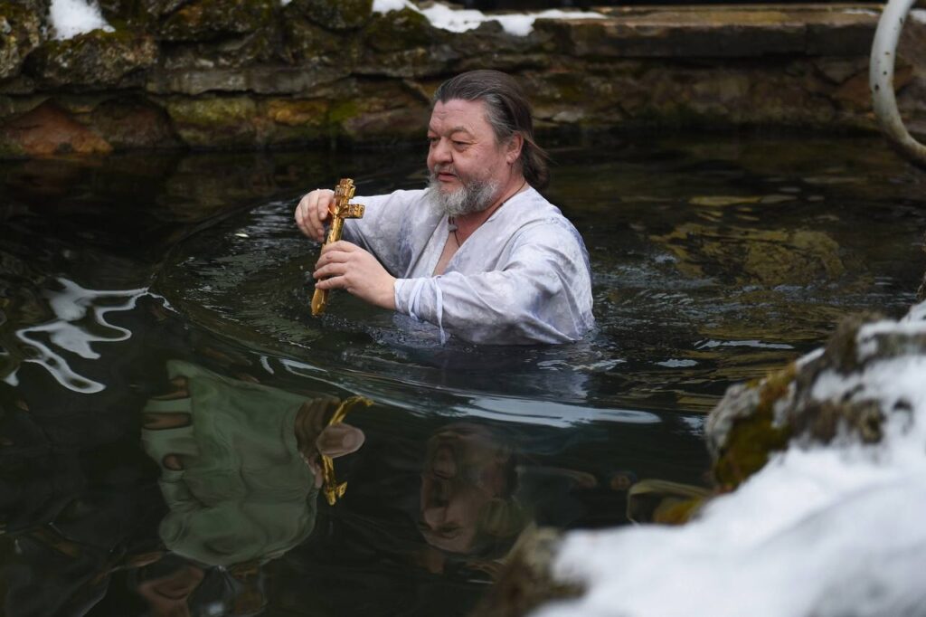 В Нижнекамском районе для крещенских купаний подготовят восемь купелей